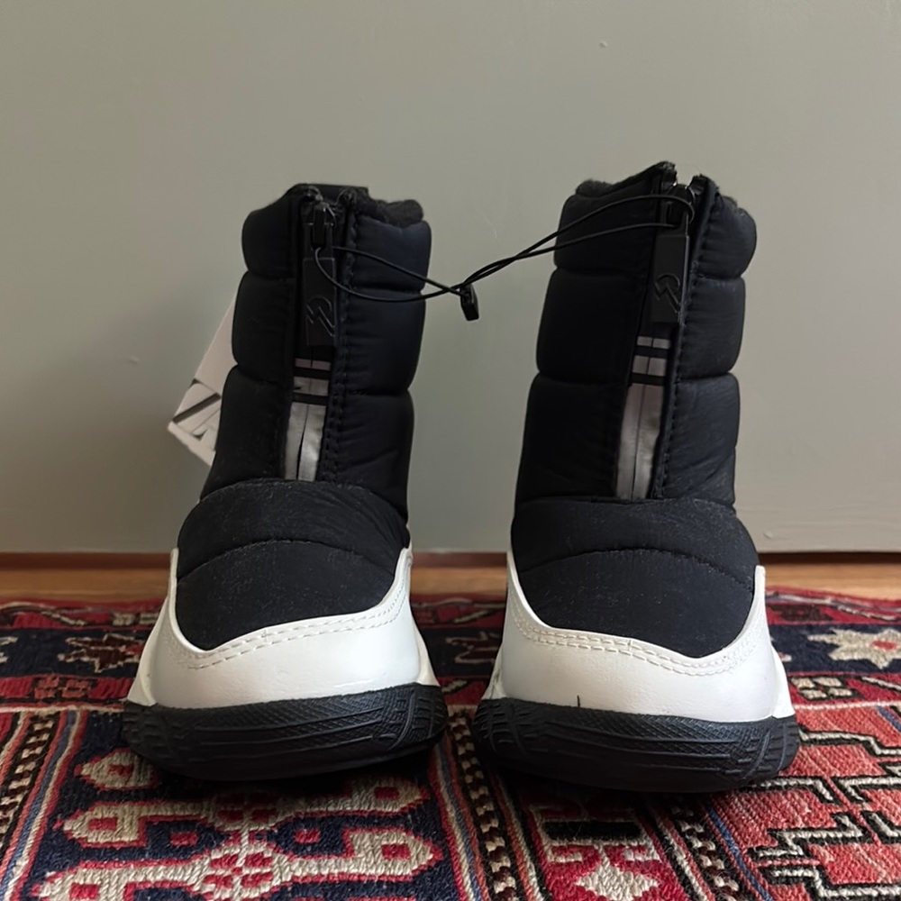Zara water repellant boots